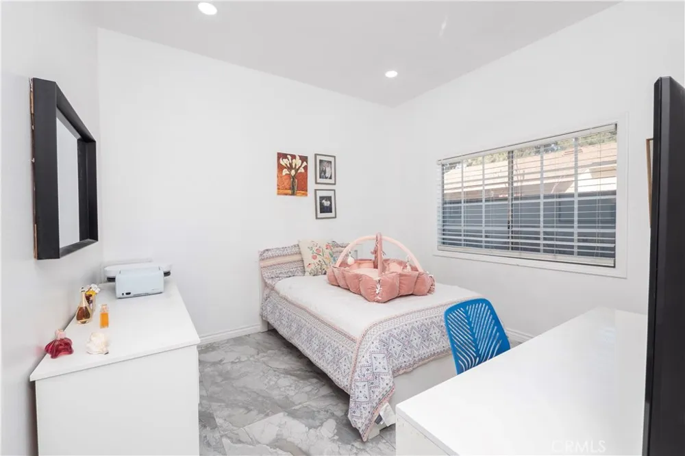 7652 Coolgrove Downey, CA 90240