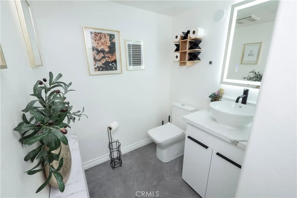 7652 Coolgrove Downey, CA 90240