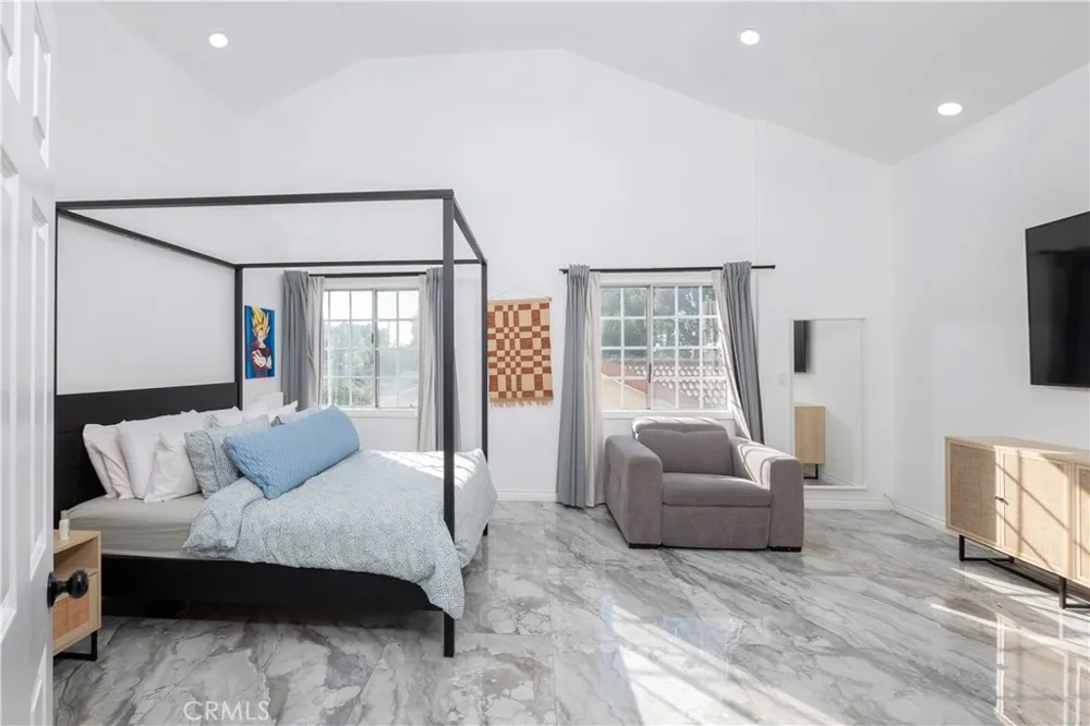7652 Coolgrove Downey, CA 90240
