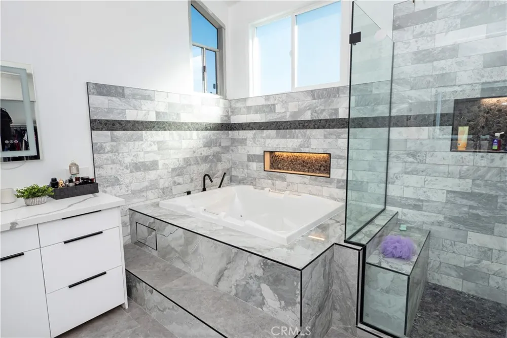 7652 Coolgrove Downey, CA 90240