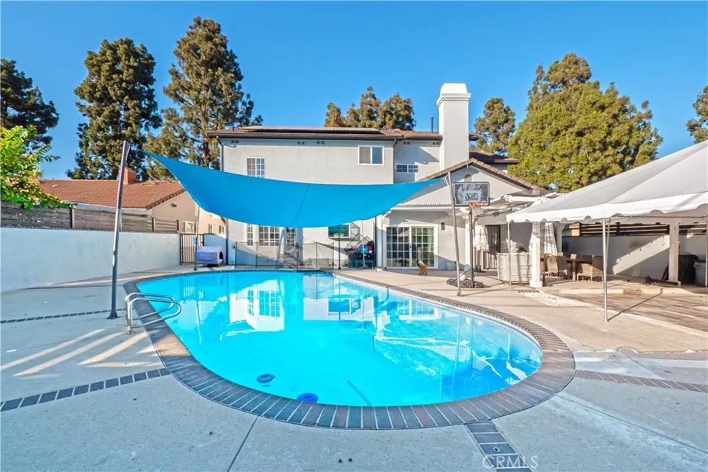 7652 Coolgrove Downey, CA 90240