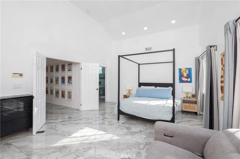 7652 Coolgrove Downey, CA 90240