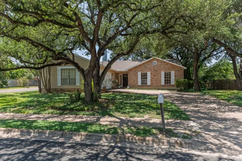 1015 Huntridge Drive