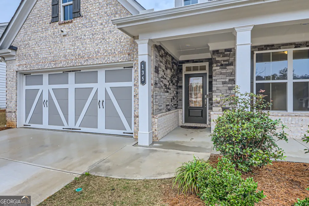 135 Salem CT Fayetteville, GA 30215