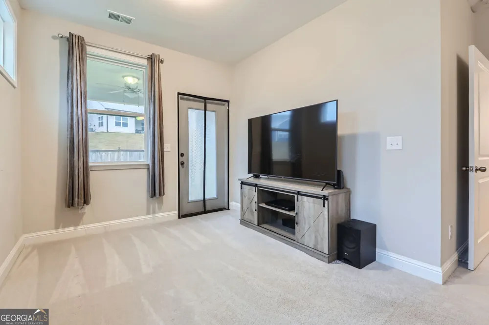 135 Salem CT Fayetteville, GA 30215