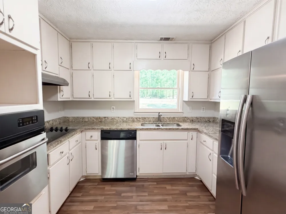 213 Carl Parker RD Hampton, GA 30228