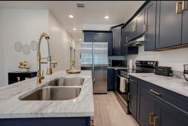 5122 Southwind Street Houston, TX 77033