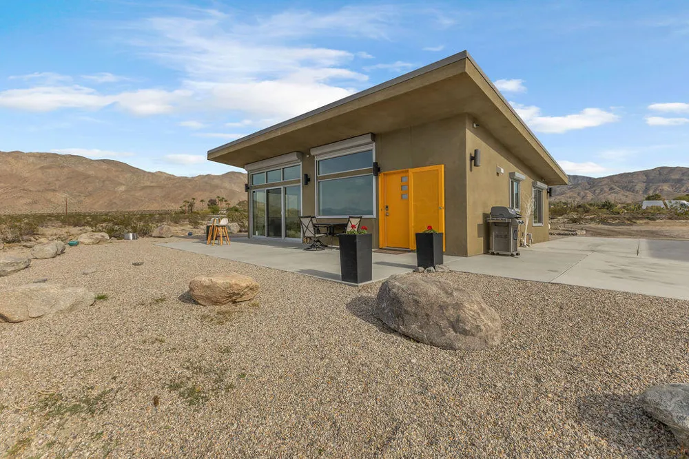 20245 Penny Lane Desert Hot Springs, CA 92241