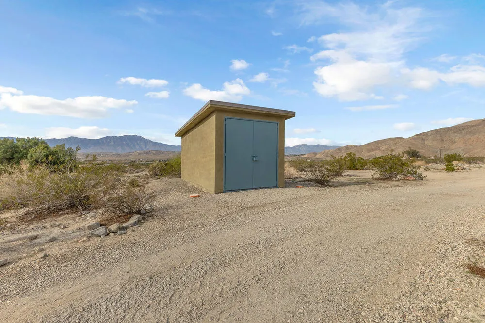 20245 Penny Lane Desert Hot Springs, CA 92241