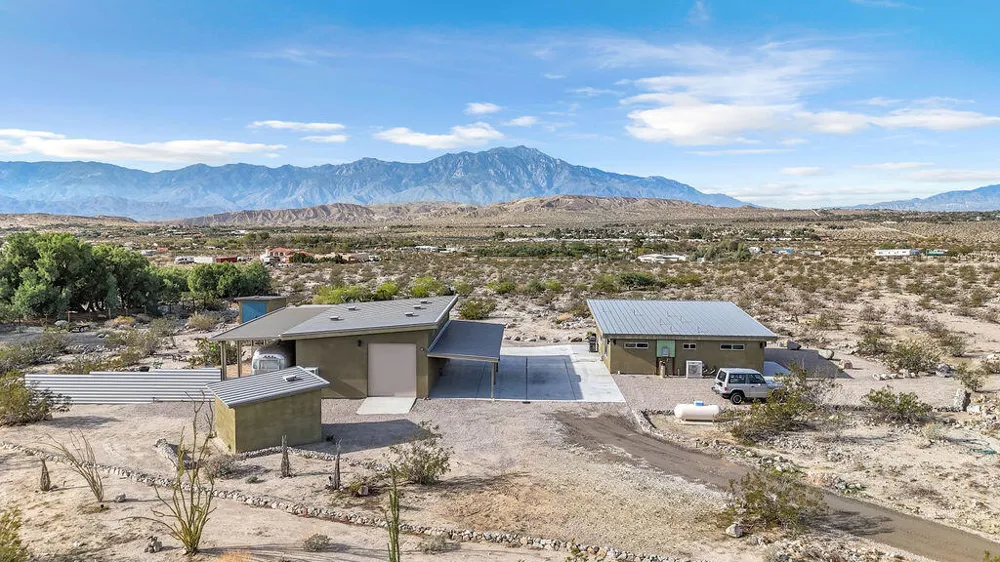 20245 Penny Lane Desert Hot Springs, CA 92241