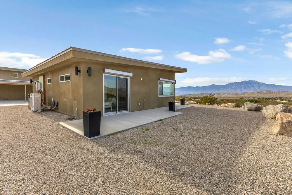 20245 Penny Lane Desert Hot Springs, CA 92241