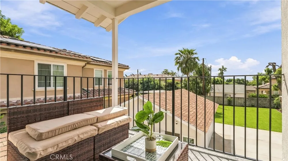 8814 Longden Temple City, CA 91780