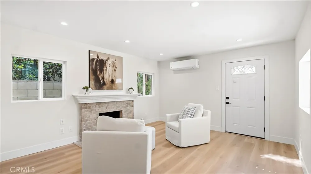 8814 Longden Temple City, CA 91780