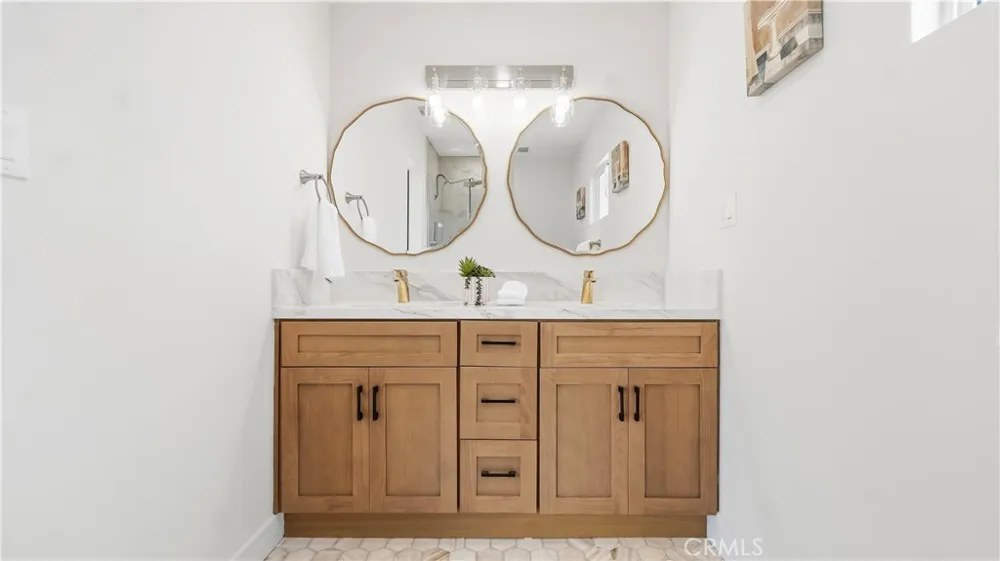 8814 Longden Temple City, CA 91780