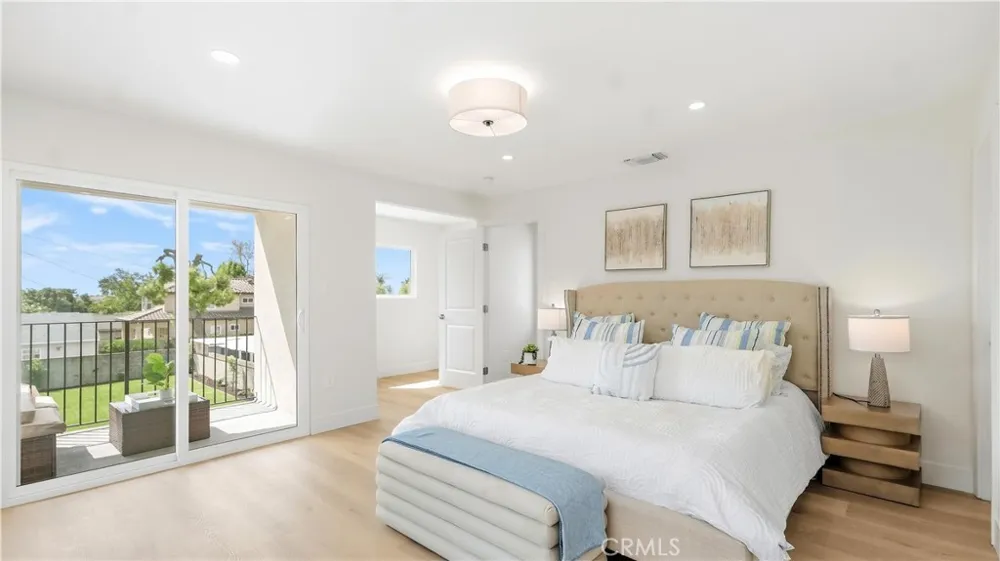 8814 Longden Temple City, CA 91780