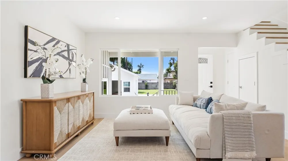 8814 Longden Temple City, CA 91780