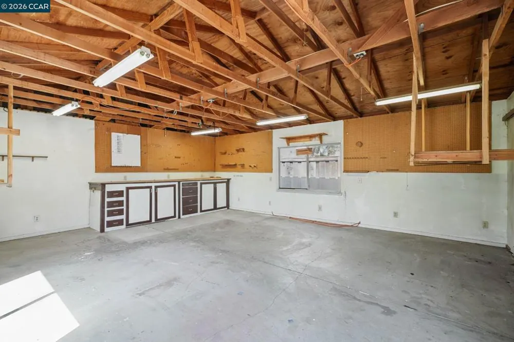 879 Greenway Dr Martinez, CA 94553