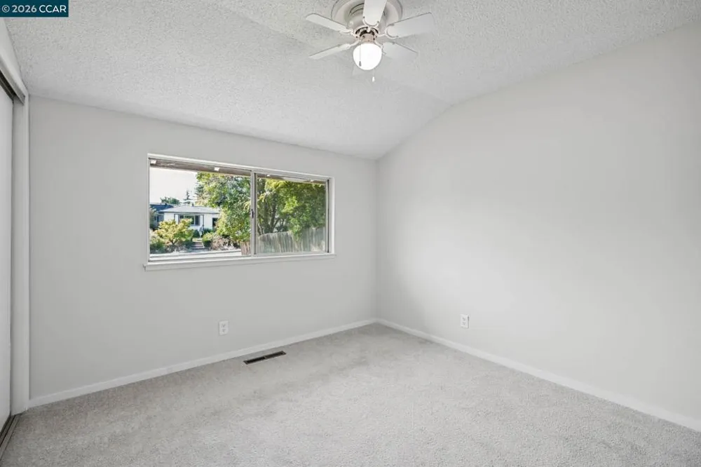 879 Greenway Dr Martinez, CA 94553