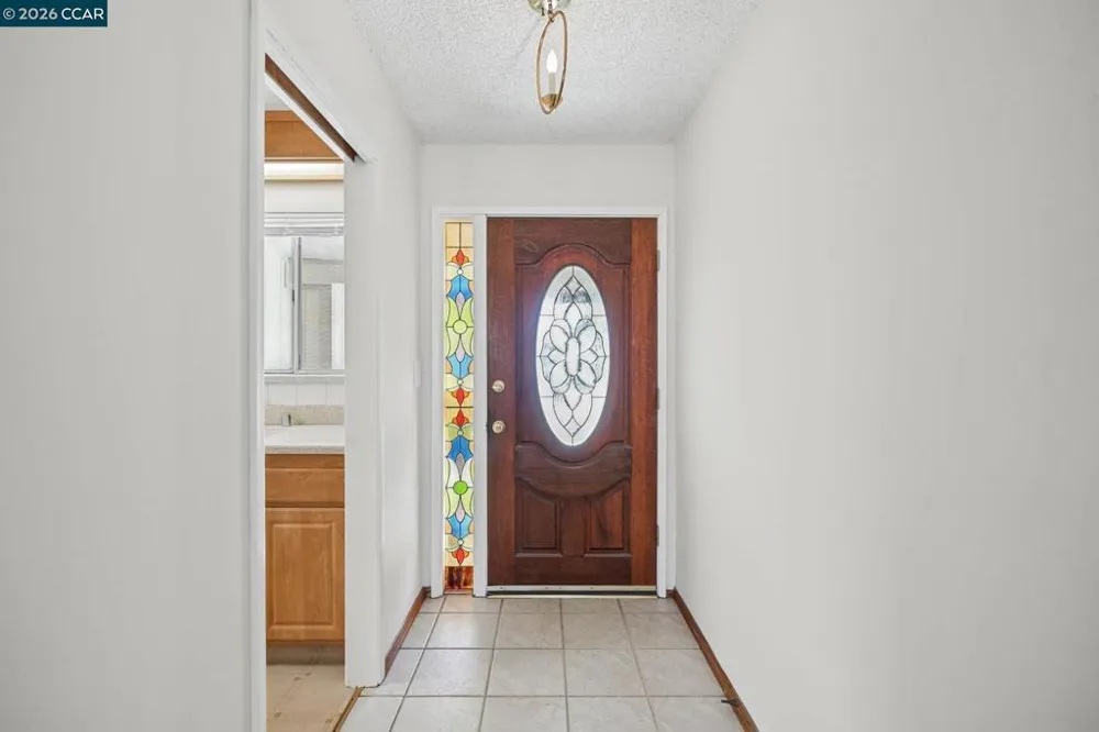 879 Greenway Dr Martinez, CA 94553