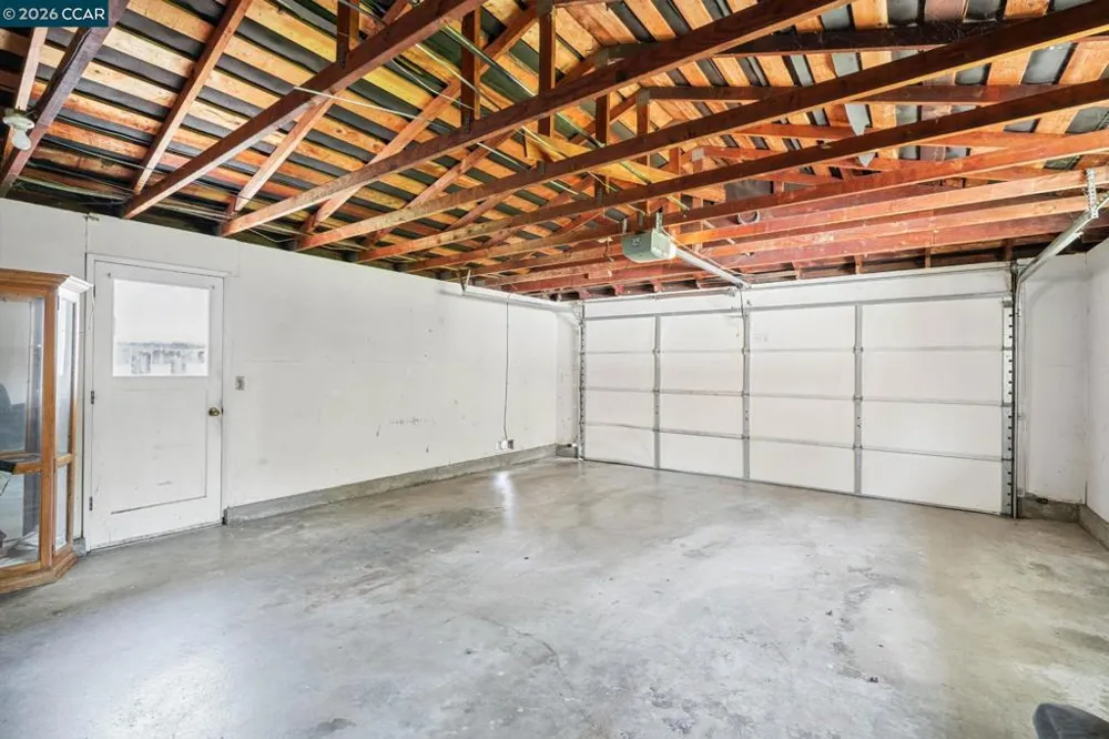 879 Greenway Dr Martinez, CA 94553