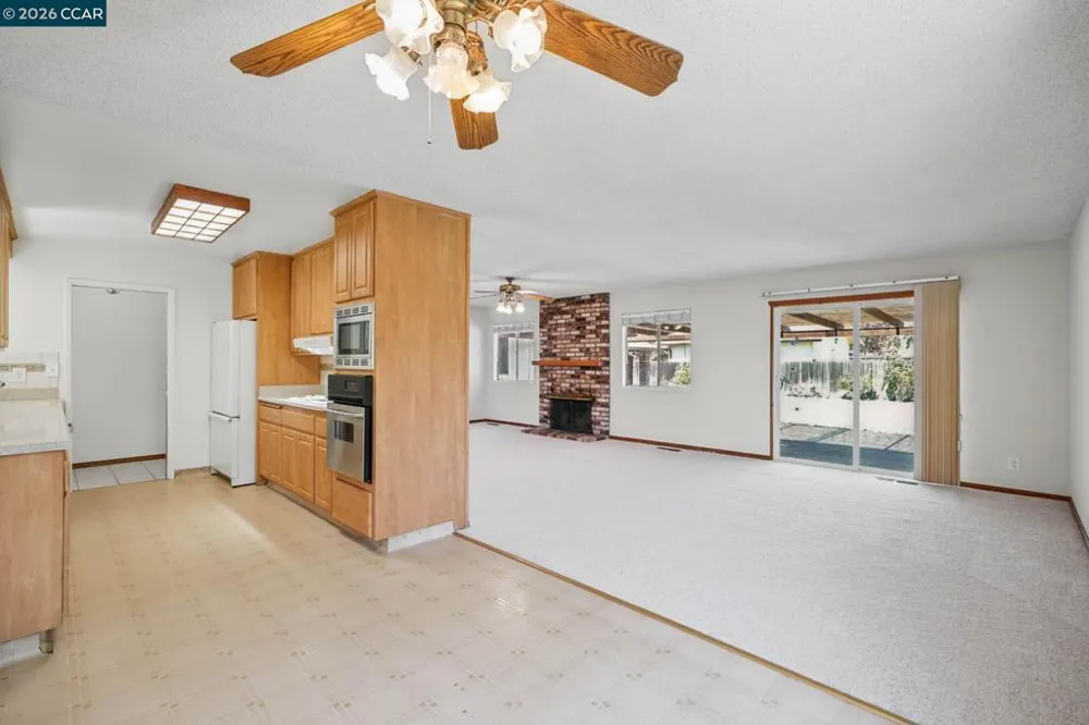 879 Greenway Dr Martinez, CA 94553