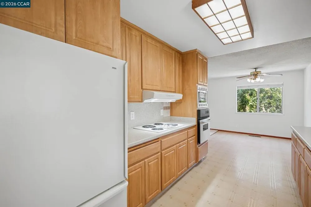 879 Greenway Dr Martinez, CA 94553