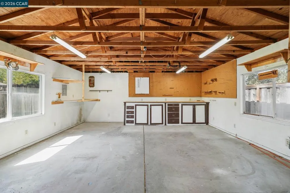 879 Greenway Dr Martinez, CA 94553