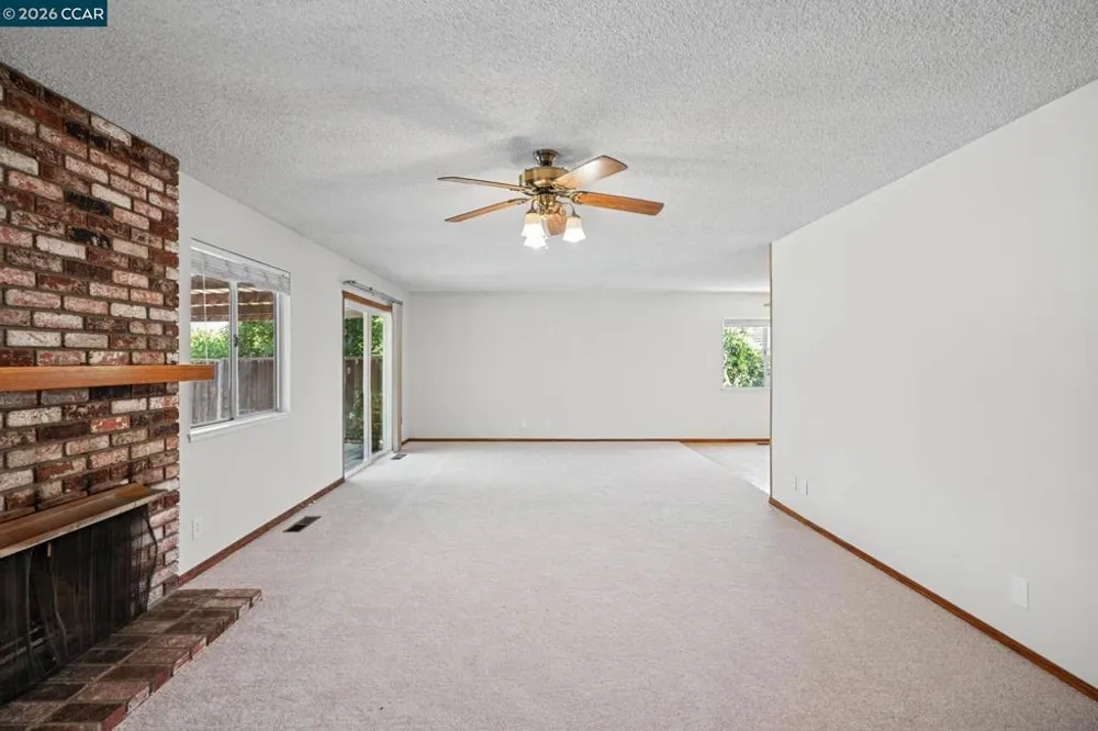 879 Greenway Dr Martinez, CA 94553