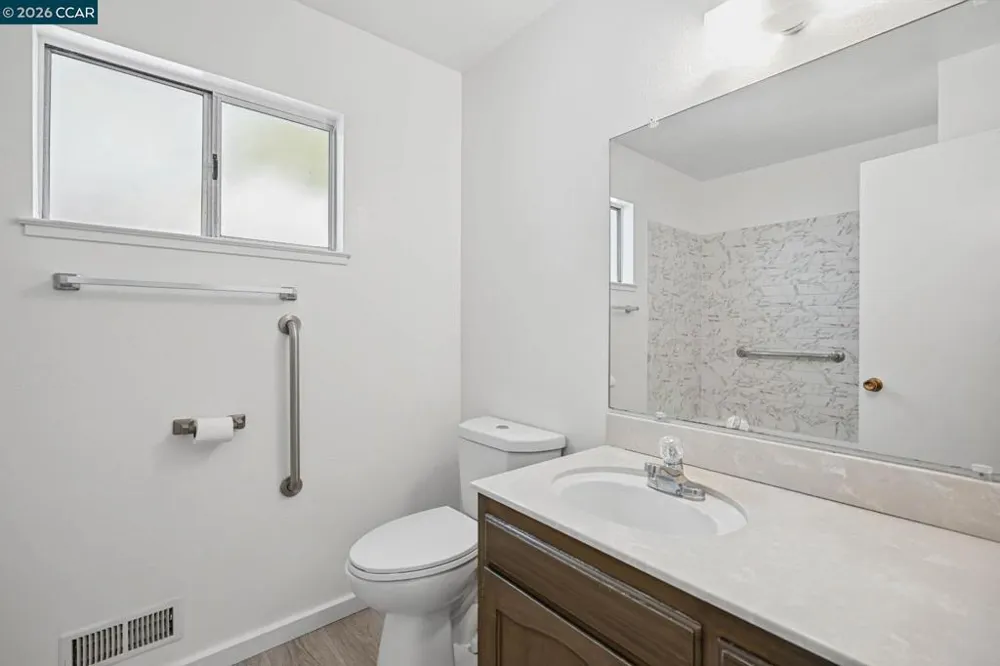 879 Greenway Dr Martinez, CA 94553