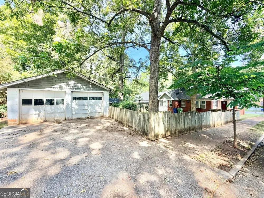 1563 Sylvan RD SW Atlanta, GA 30310