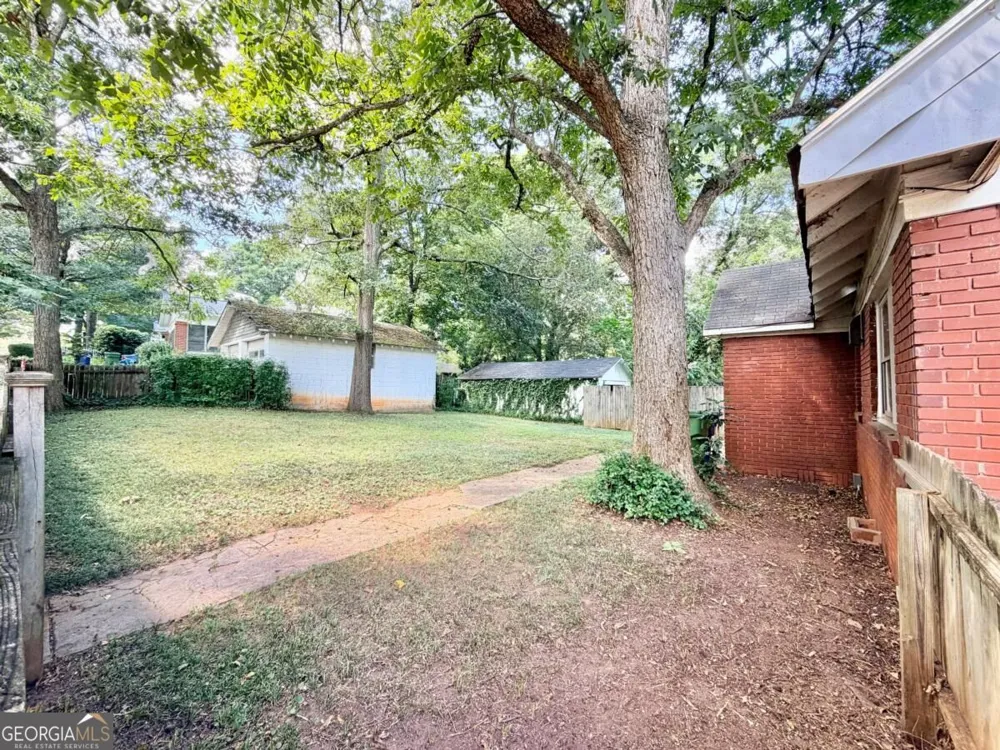 1563 Sylvan RD SW Atlanta, GA 30310
