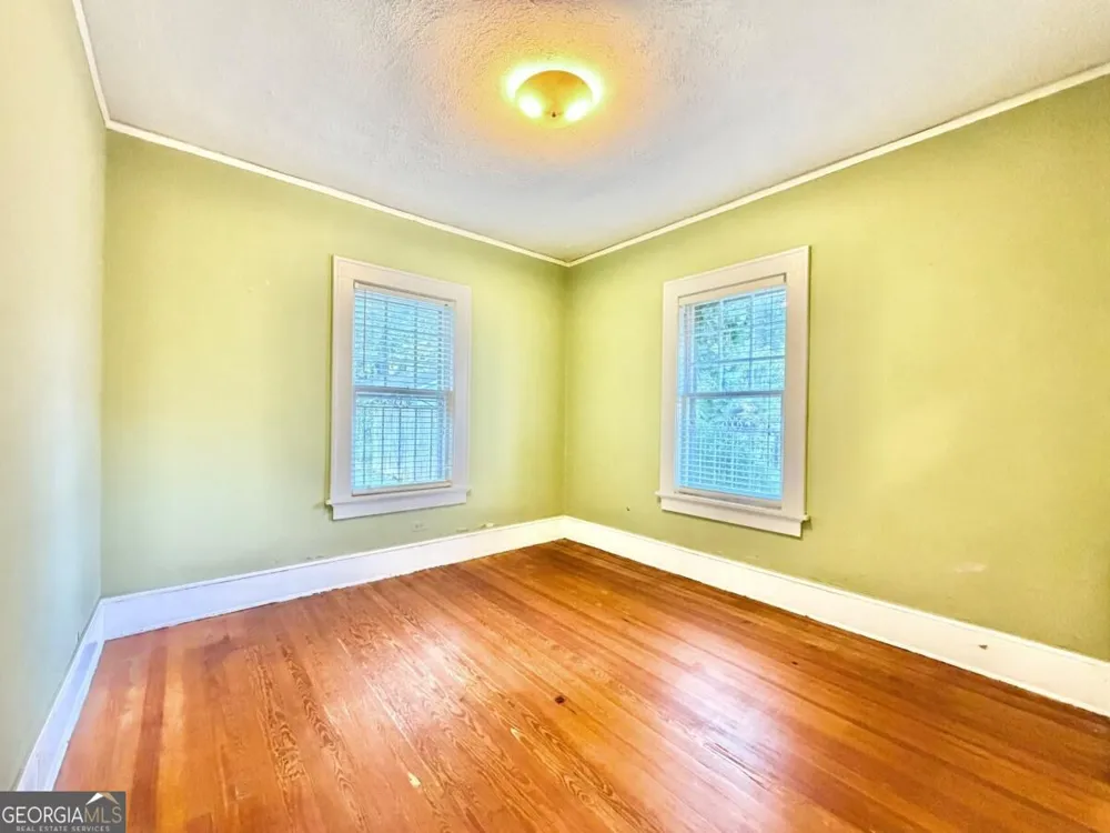 1563 Sylvan RD SW Atlanta, GA 30310