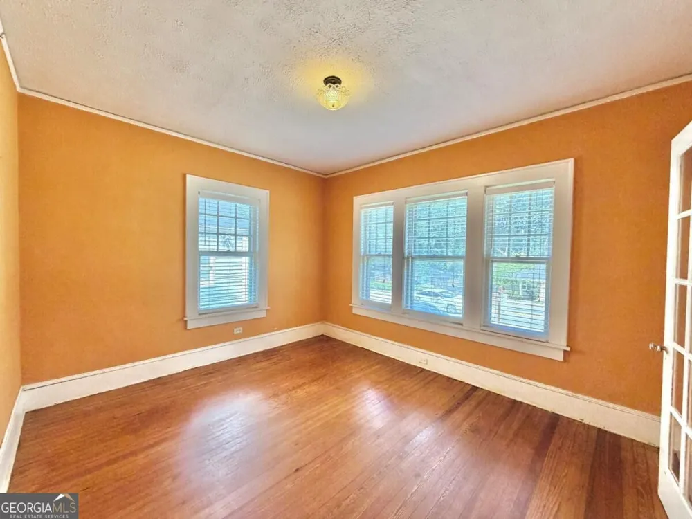 1563 Sylvan RD SW Atlanta, GA 30310