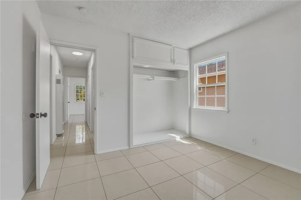 561 Park Rialto, CA 92376