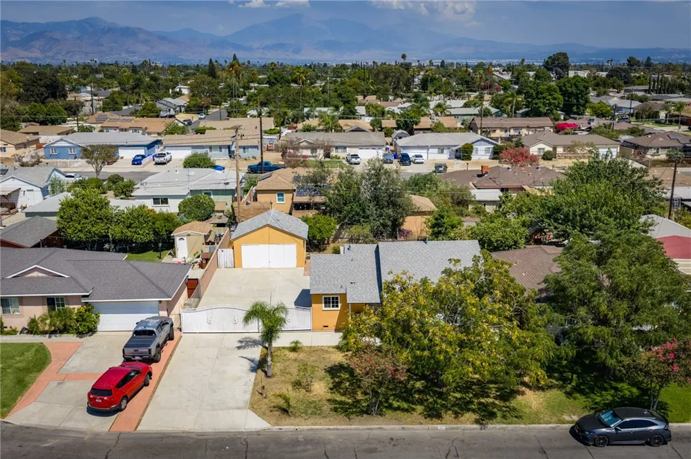 561 Park Rialto, CA 92376