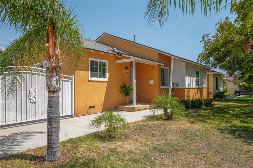 561 Park Rialto, CA 92376