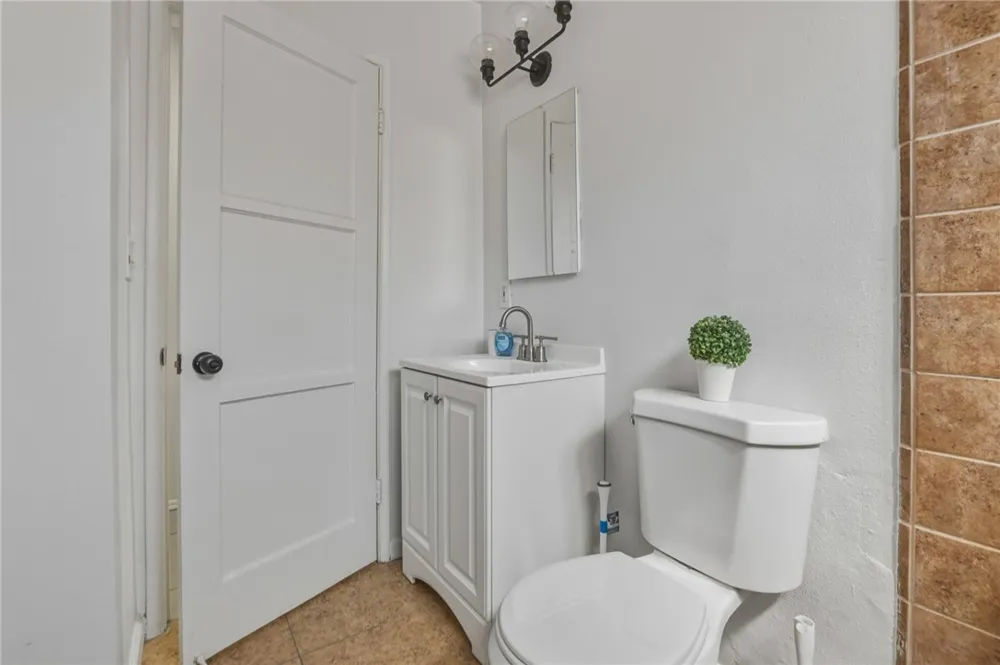 561 Park Rialto, CA 92376