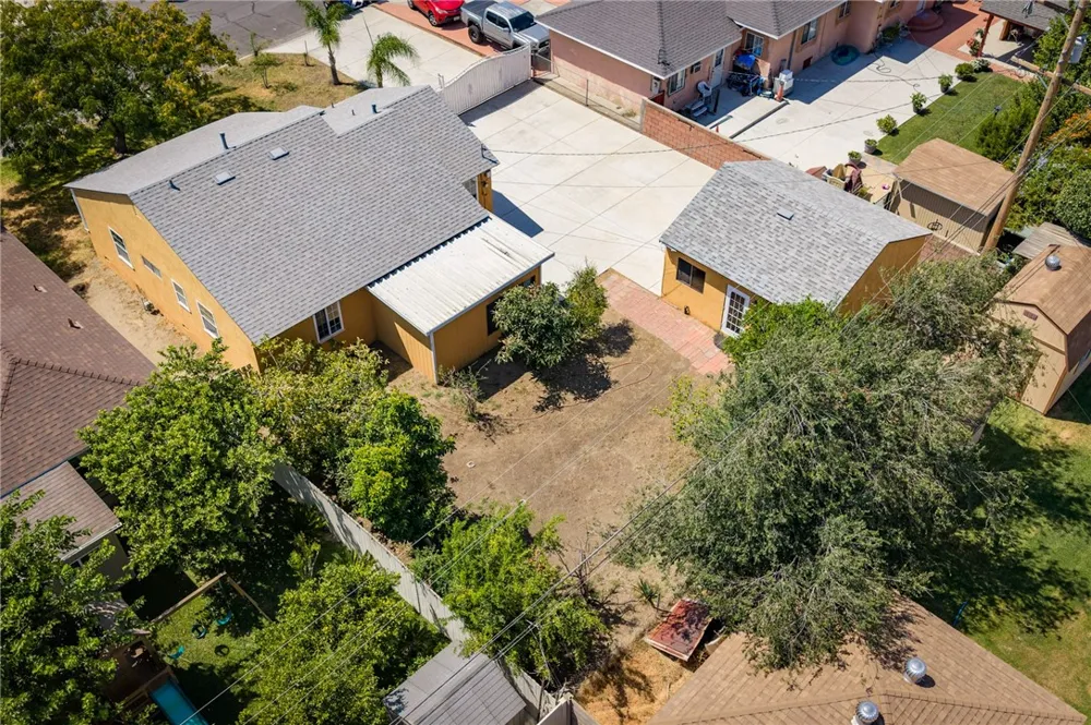 561 Park Rialto, CA 92376