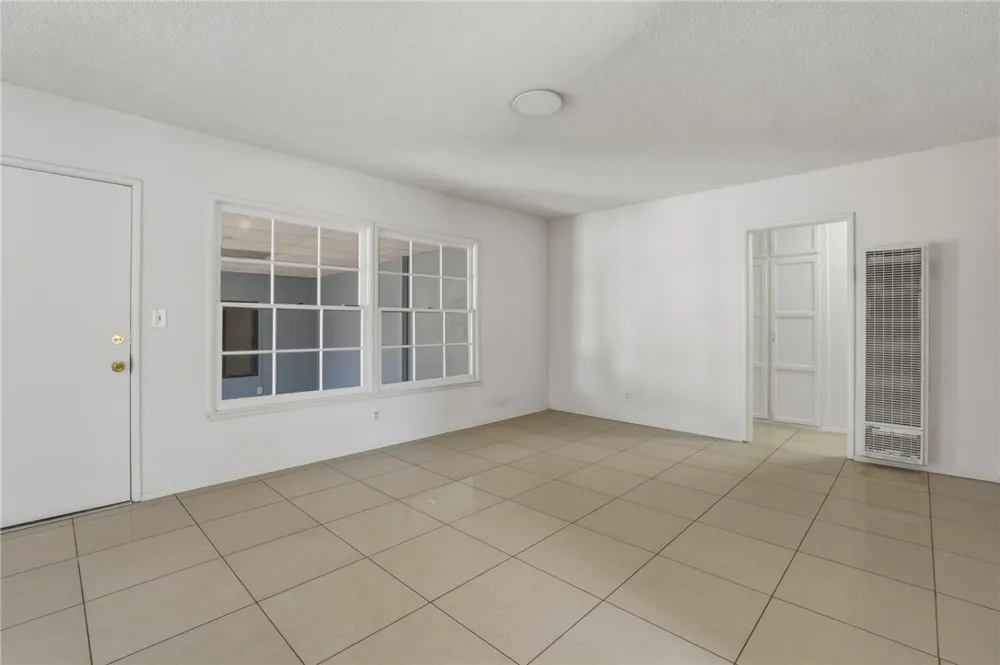 561 Park Rialto, CA 92376