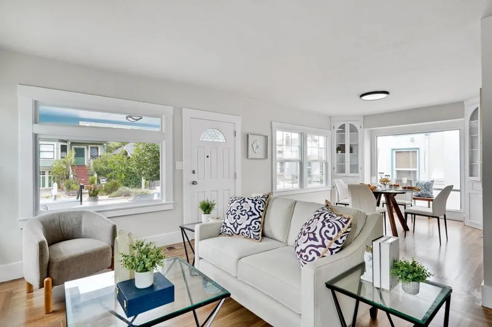 2826 San Jose Avenue Alameda, CA 94501