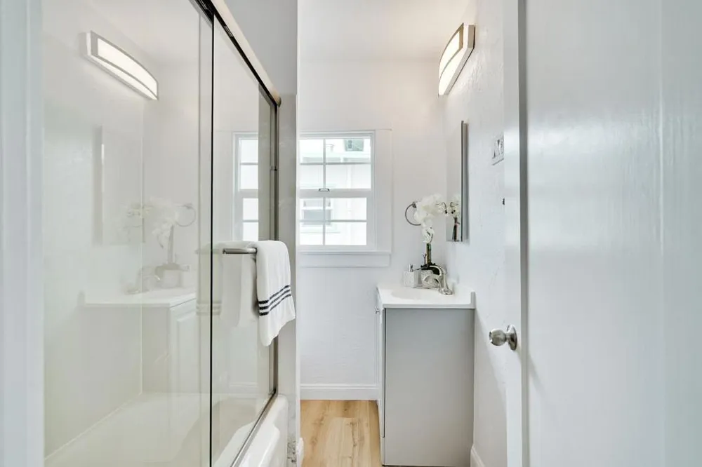 2826 San Jose Avenue Alameda, CA 94501