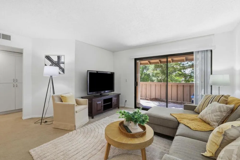 2201 Monroe Street #1302 Santa Clara, CA 95050