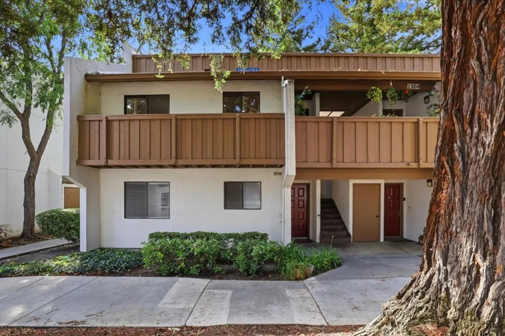 2201 Monroe Street #1302 Santa Clara, CA 95050