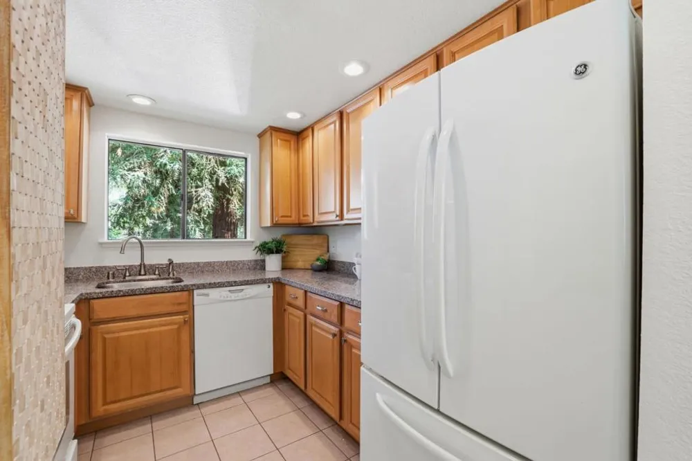 2201 Monroe Street #1302 Santa Clara, CA 95050