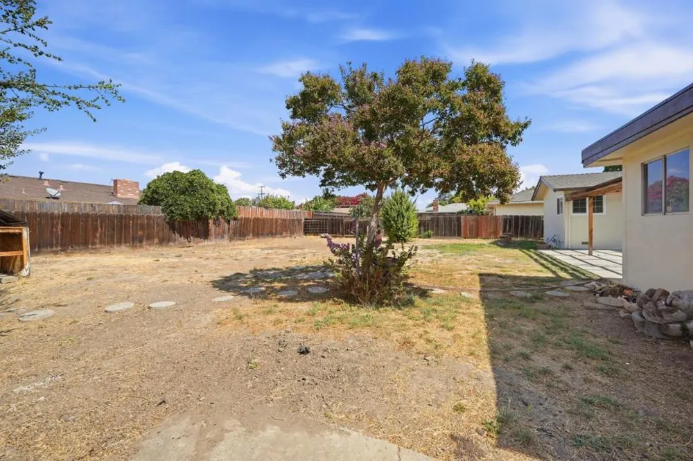 56 Bundeson Drive Hollister, CA 95023