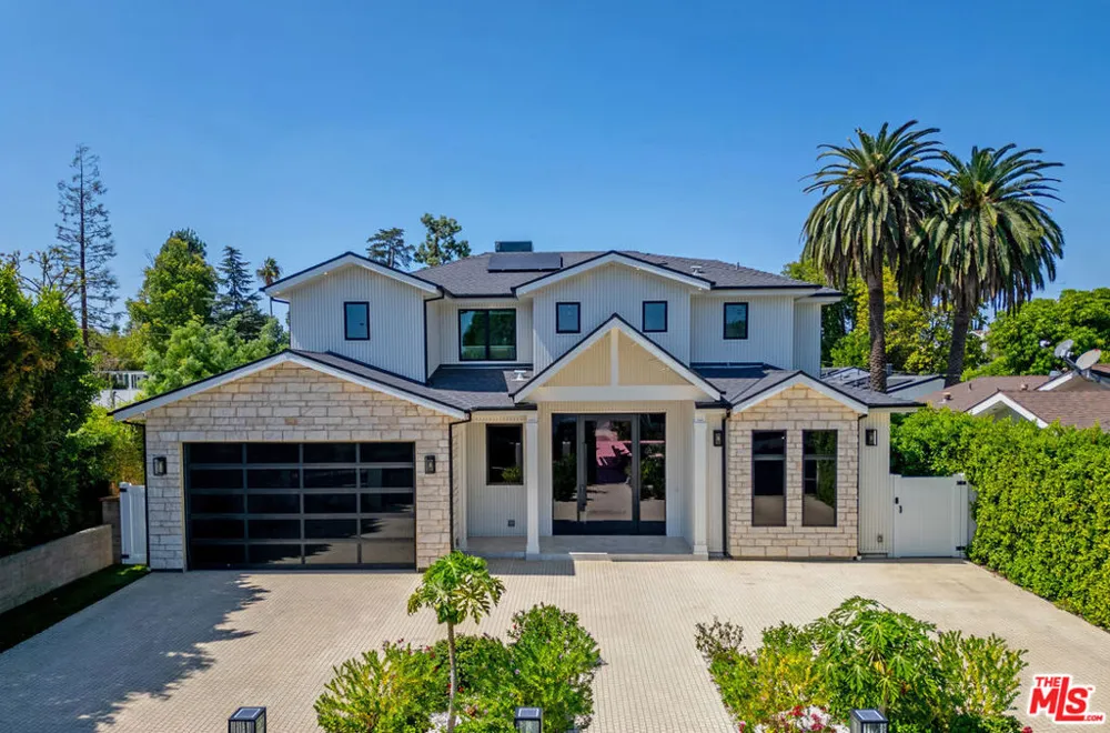 5529 Greenbush Avenue Sherman Oaks, CA 91401