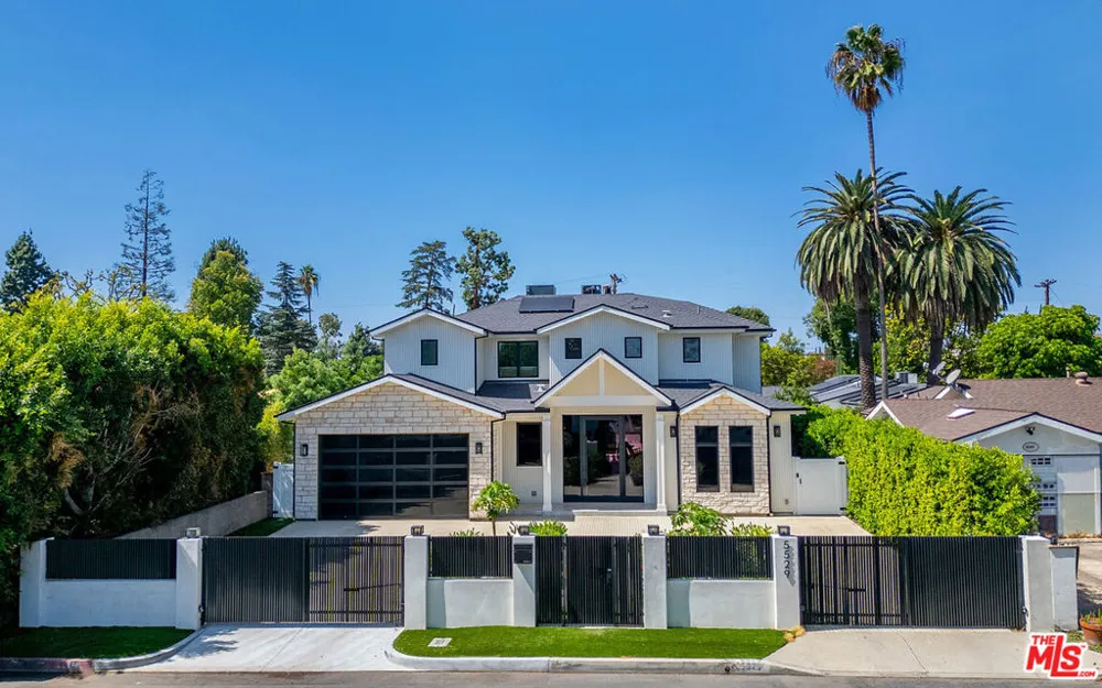 5529 Greenbush Avenue Sherman Oaks, CA 91401