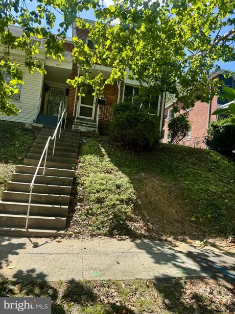 273 HAWAII AVENUE NE