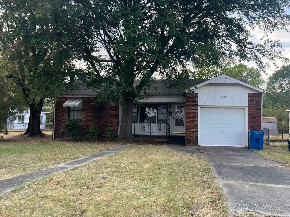 1317 S 10th Street McAlester, OK 74501