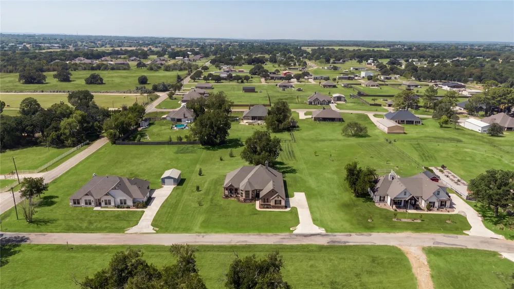 111 Eagle Point Azle, TX 76020